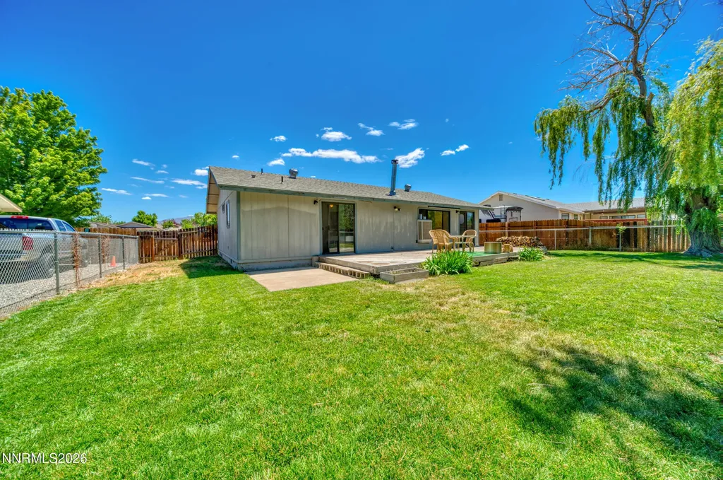 674 Bluerock Gardnerville NV 89460