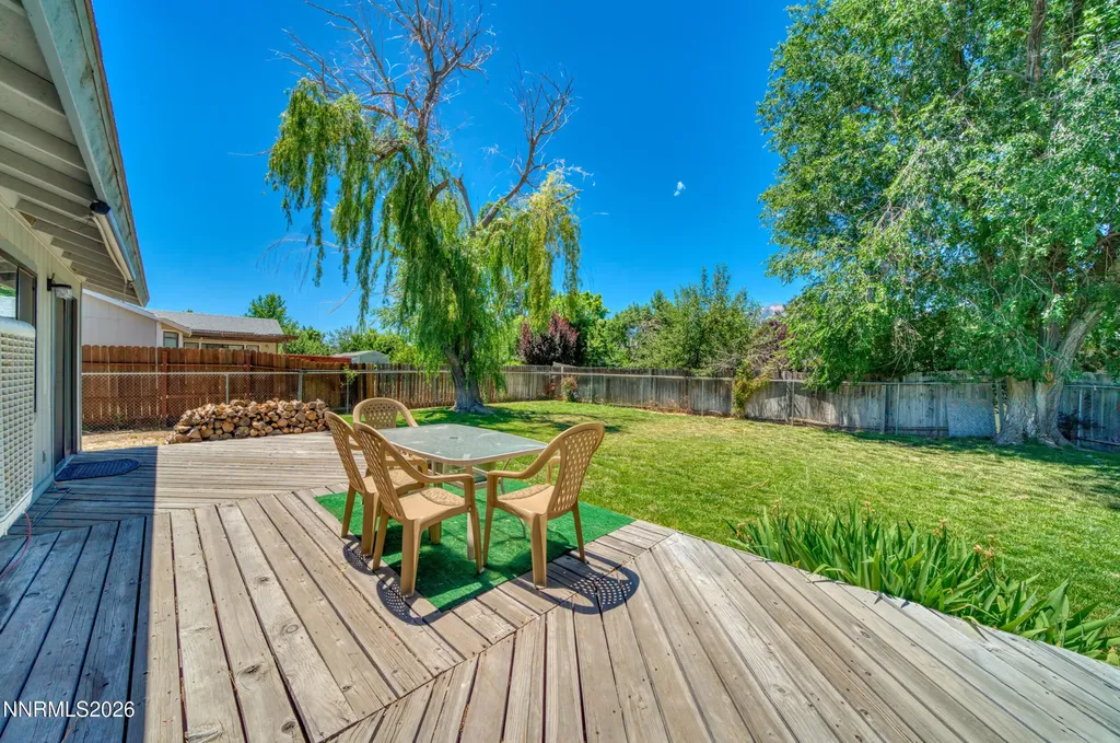 674 Bluerock Gardnerville NV 89460
