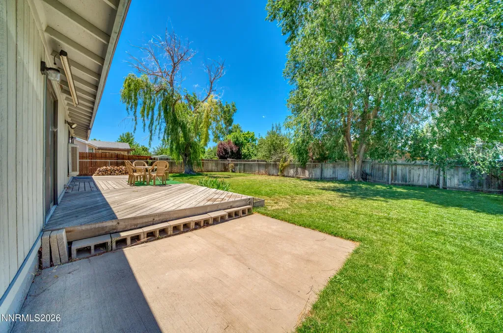 674 Bluerock Gardnerville NV 89460