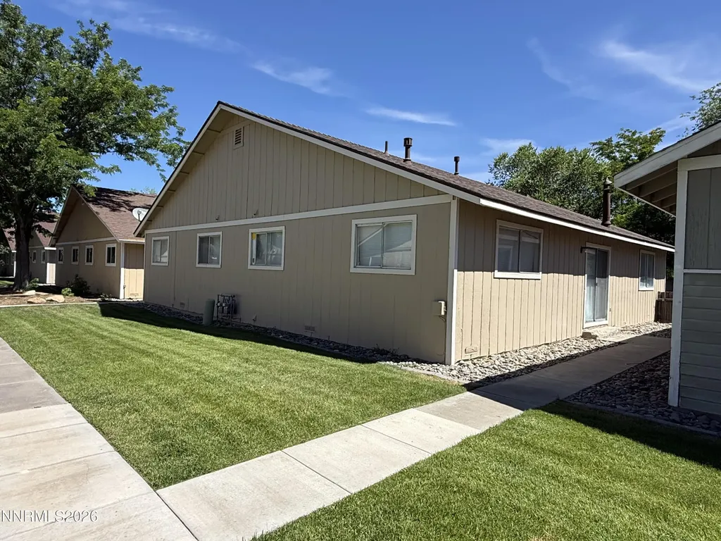 1524 North Gardnerville NV 89410
