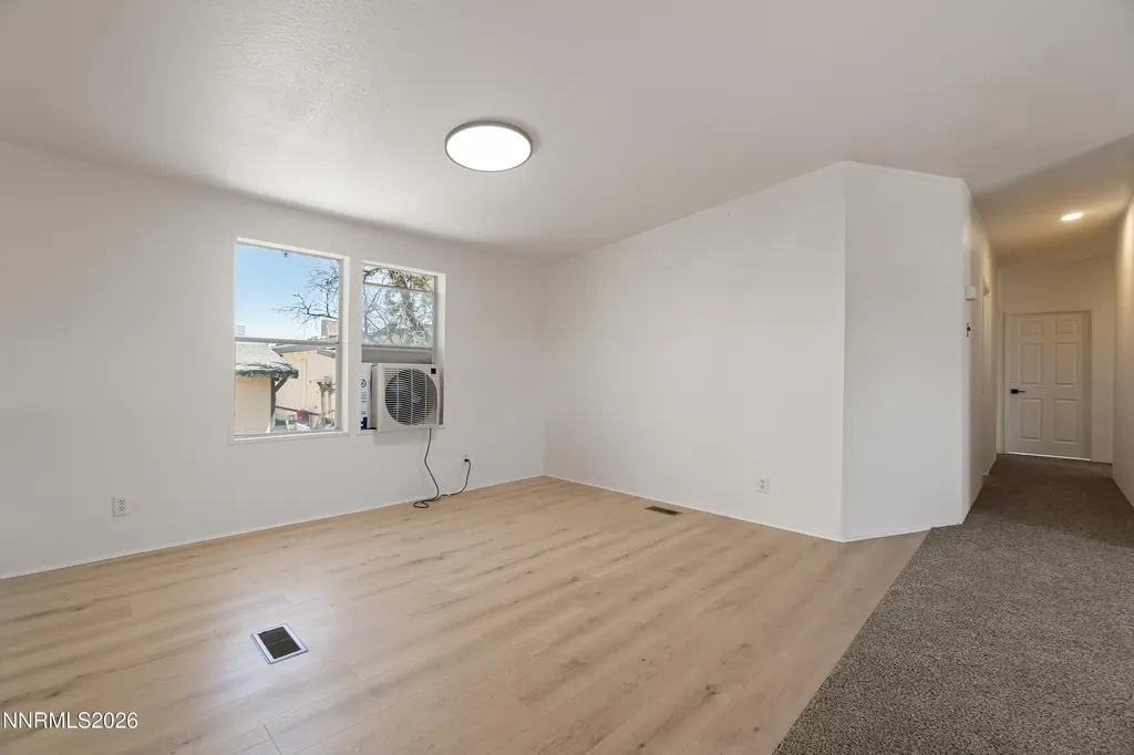 2705 Toiyabe Silver Springs NV 89429