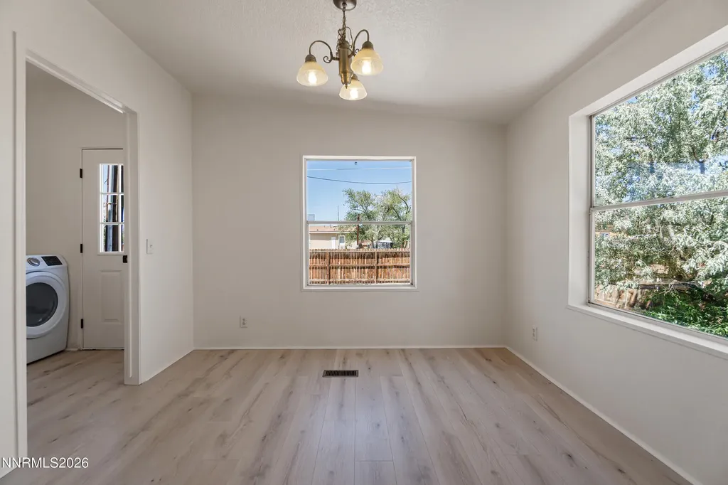 2705 Toiyabe Silver Springs NV 89429