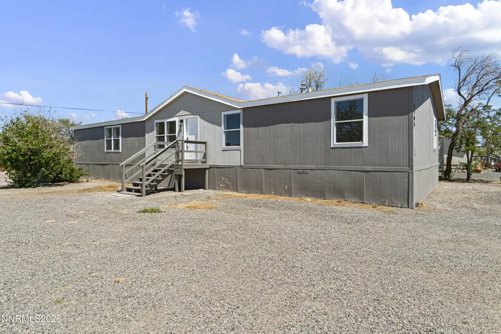 2705 Toiyabe Silver Springs NV 89429