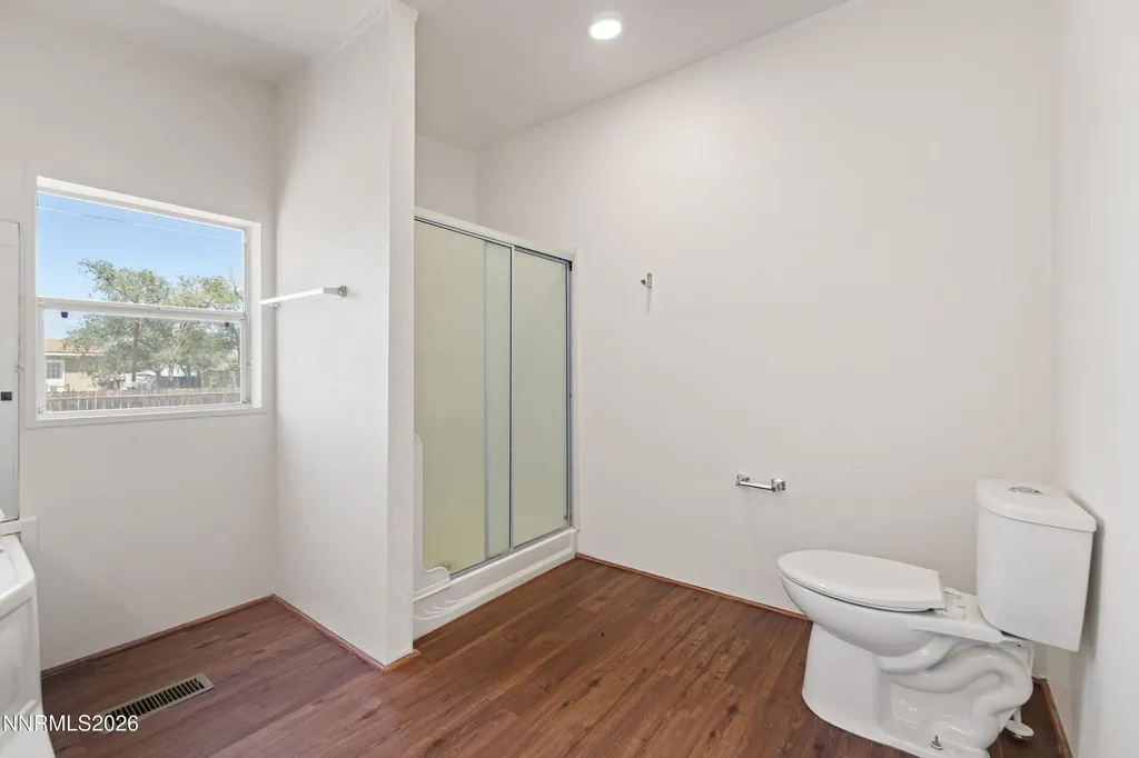 2705 Toiyabe Silver Springs NV 89429