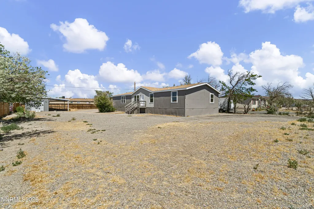 2705 Toiyabe Silver Springs NV 89429