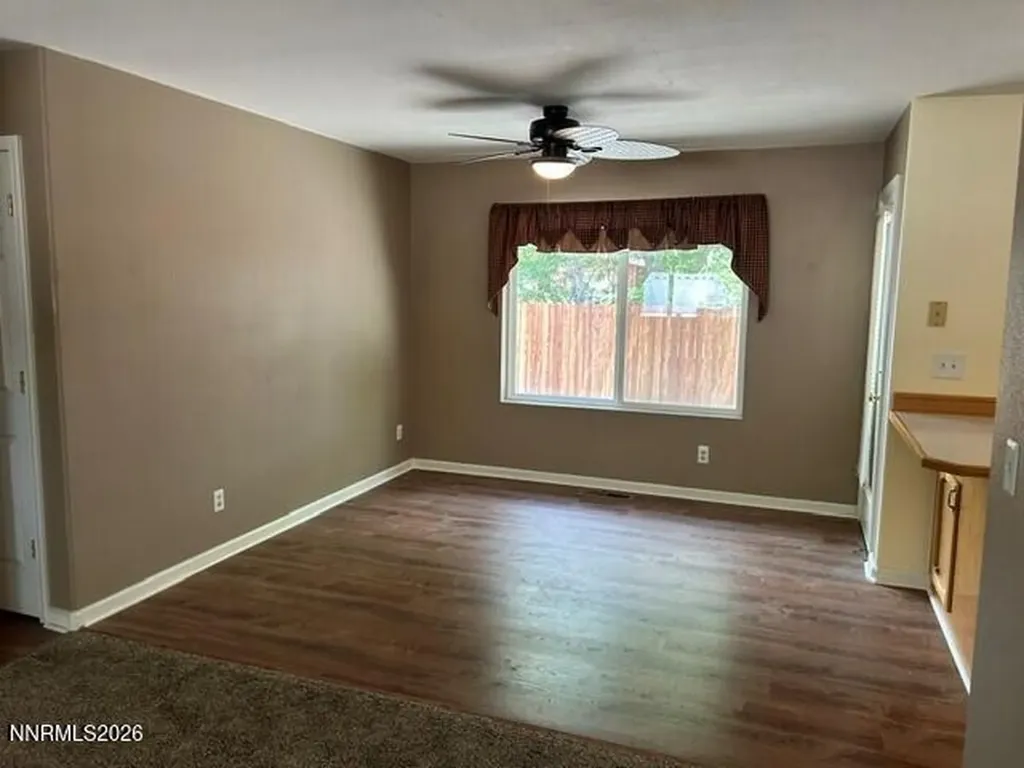 18 Saint Andrews Yerington NV 89447