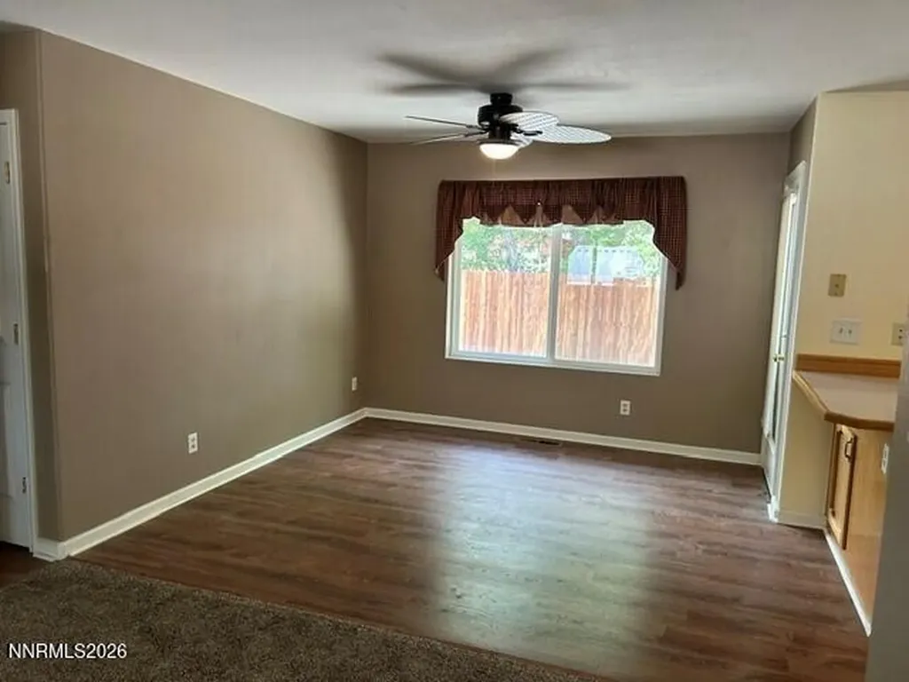 18 Saint Andrews Yerington NV 89447