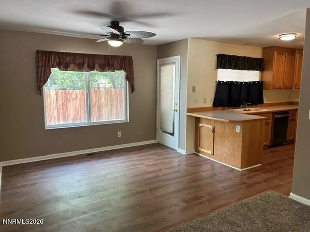 18 Saint Andrews Yerington NV 89447