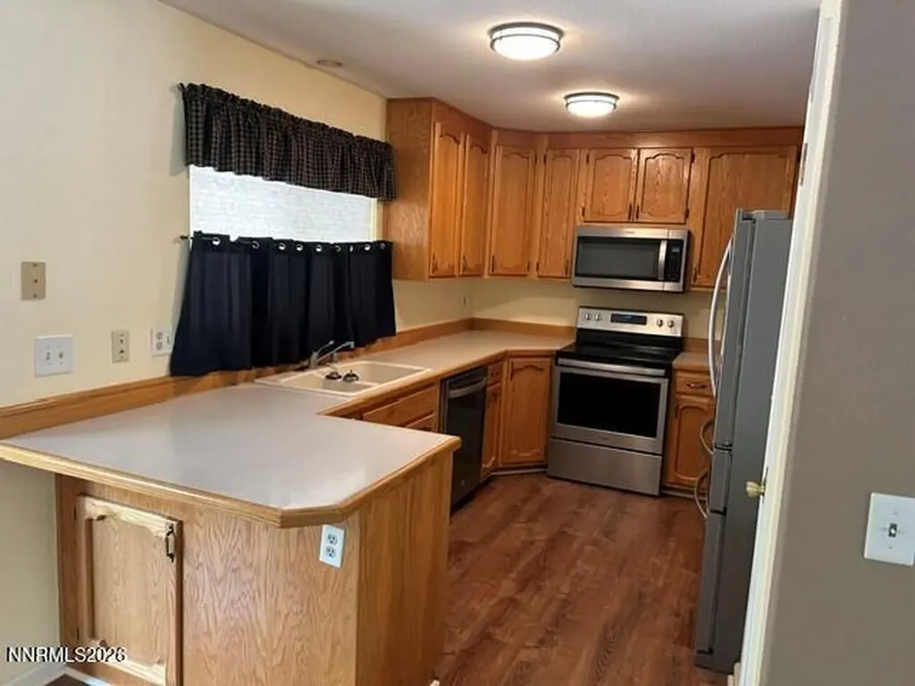 18 Saint Andrews Yerington NV 89447