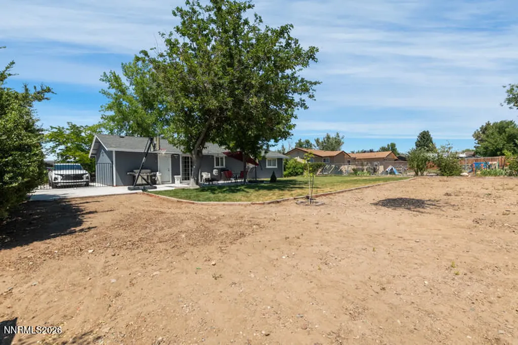 1289 Franklin Gardnerville NV 89460