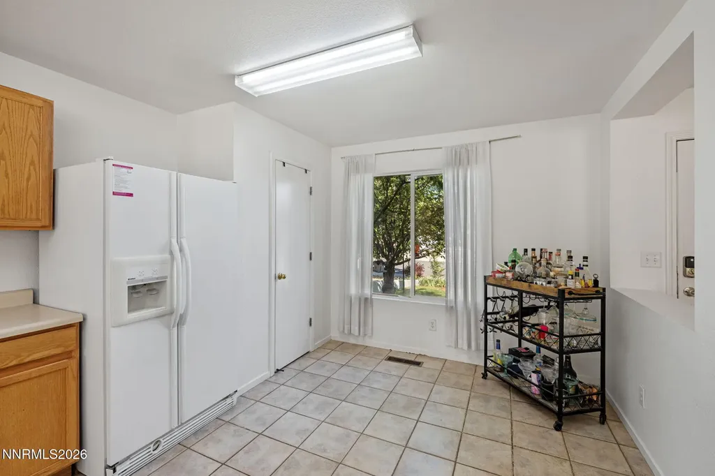 9490 Autumn Leaf Reno NV 89506