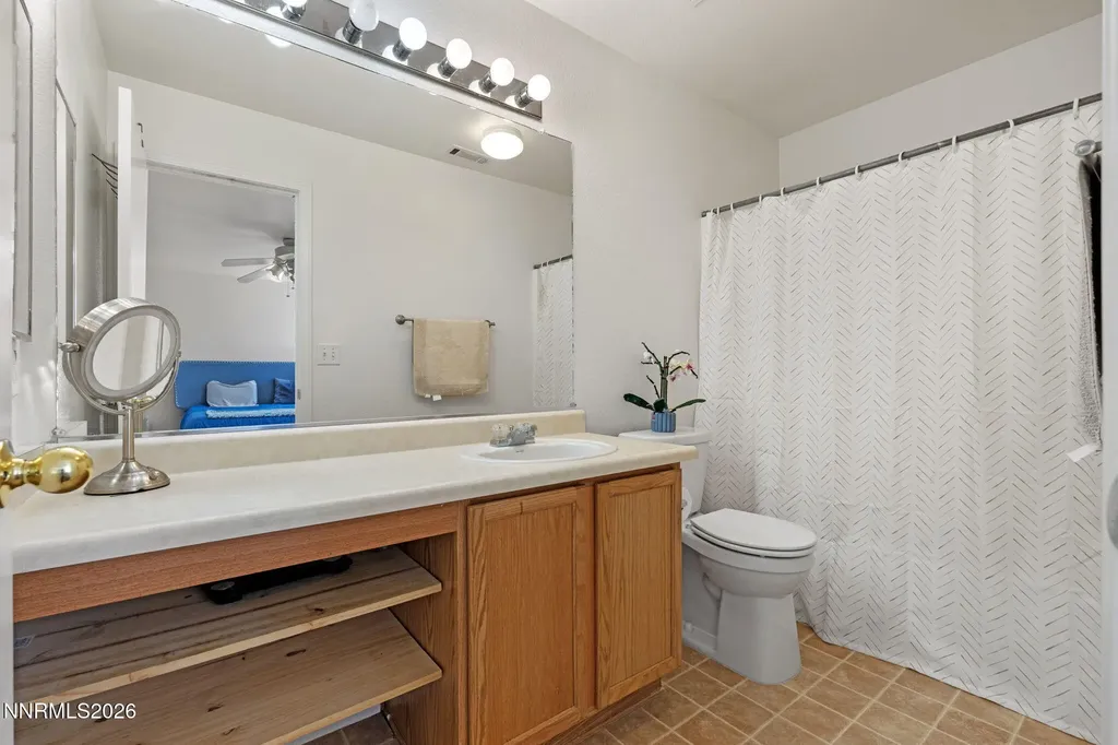 9490 Autumn Leaf Reno NV 89506