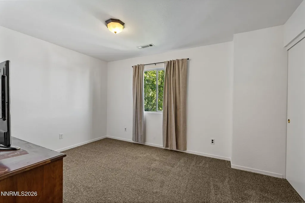 9490 Autumn Leaf Reno NV 89506