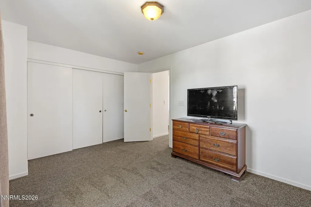 9490 Autumn Leaf Reno NV 89506