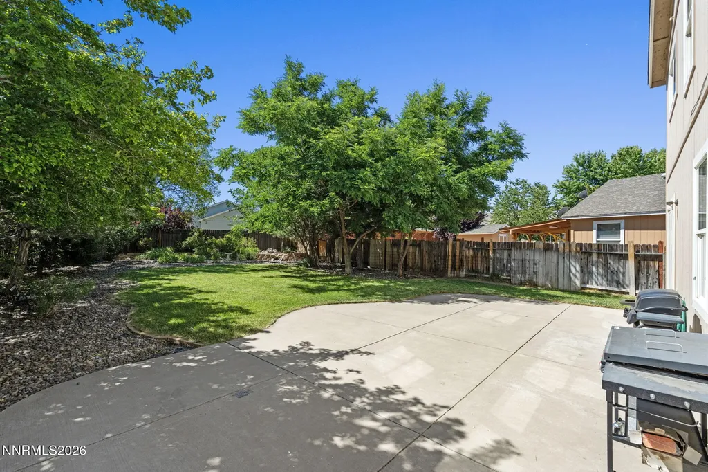 9490 Autumn Leaf Reno NV 89506