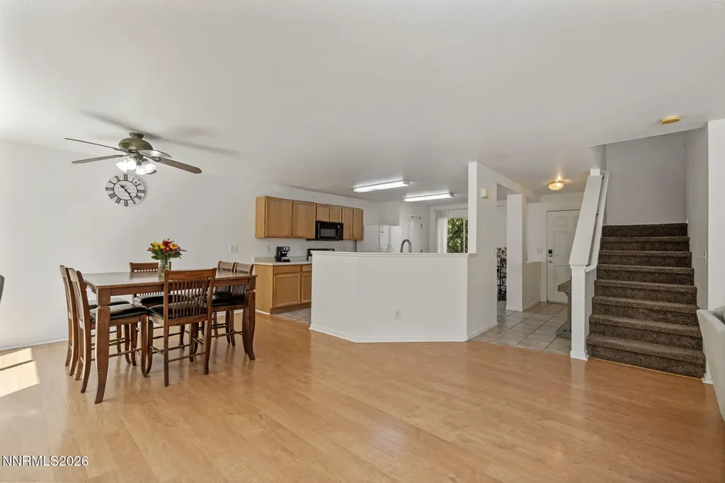 9490 Autumn Leaf Reno NV 89506