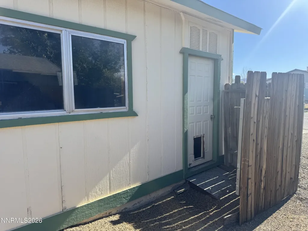 217 7th Fernley NV 89408