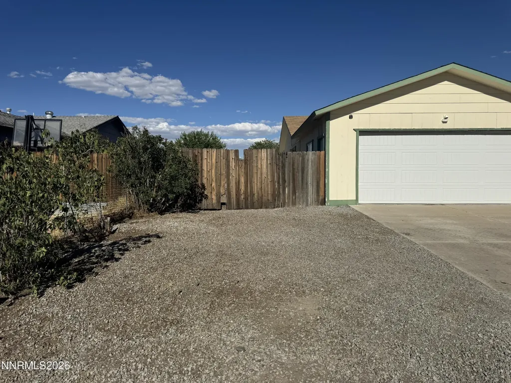 217 7th Fernley NV 89408