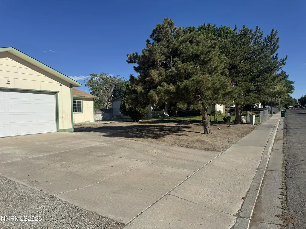 217 7th Fernley NV 89408