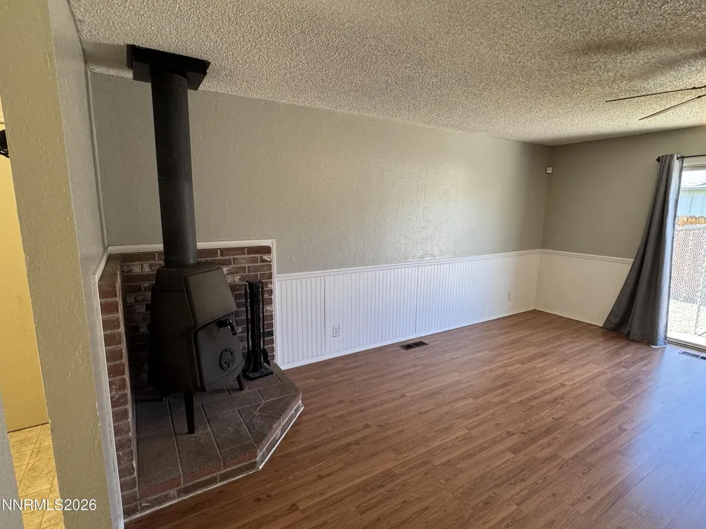217 7th Fernley NV 89408