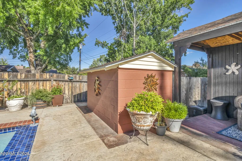 2090 Allen Reno NV 89509