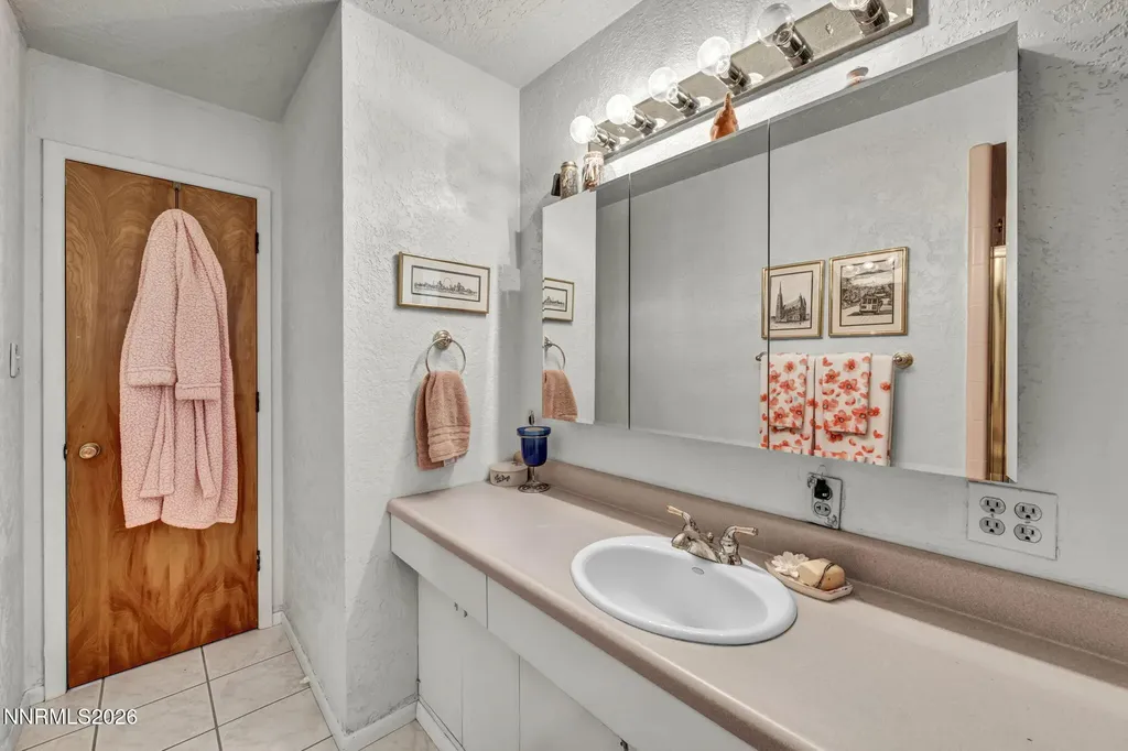 2090 Allen Reno NV 89509