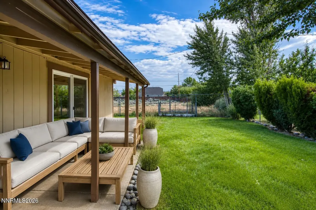 802 Lyell Gardnerville NV 89460