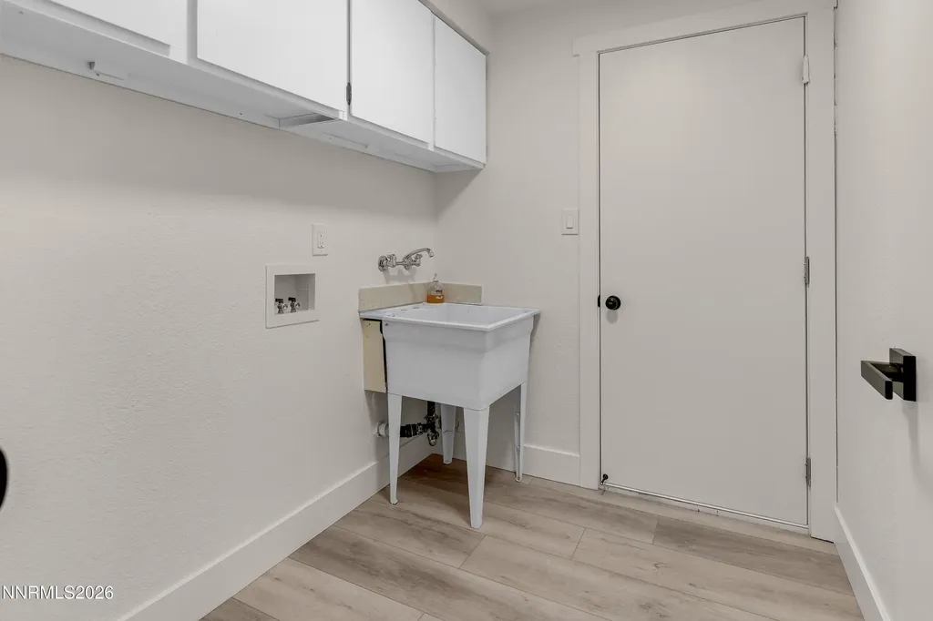 802 Lyell Gardnerville NV 89460