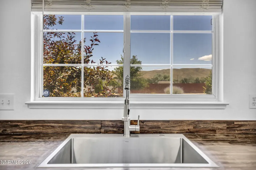 17704 Georgetown Reno NV 89508