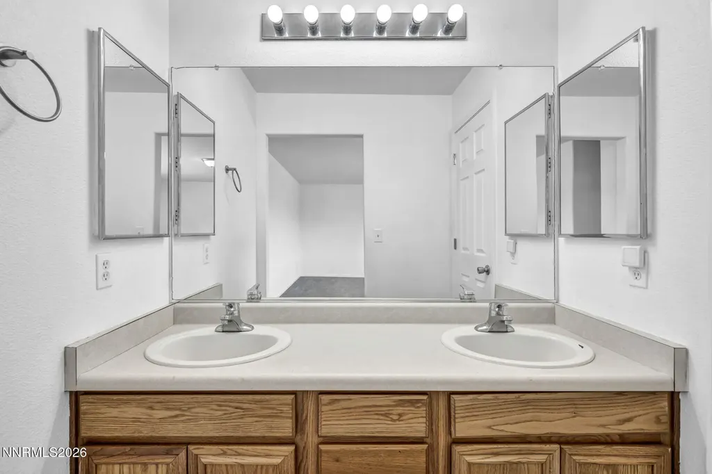 17704 Georgetown Reno NV 89508