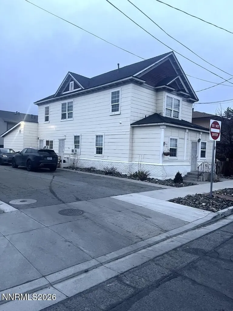 221 4th Sparks NV 89431