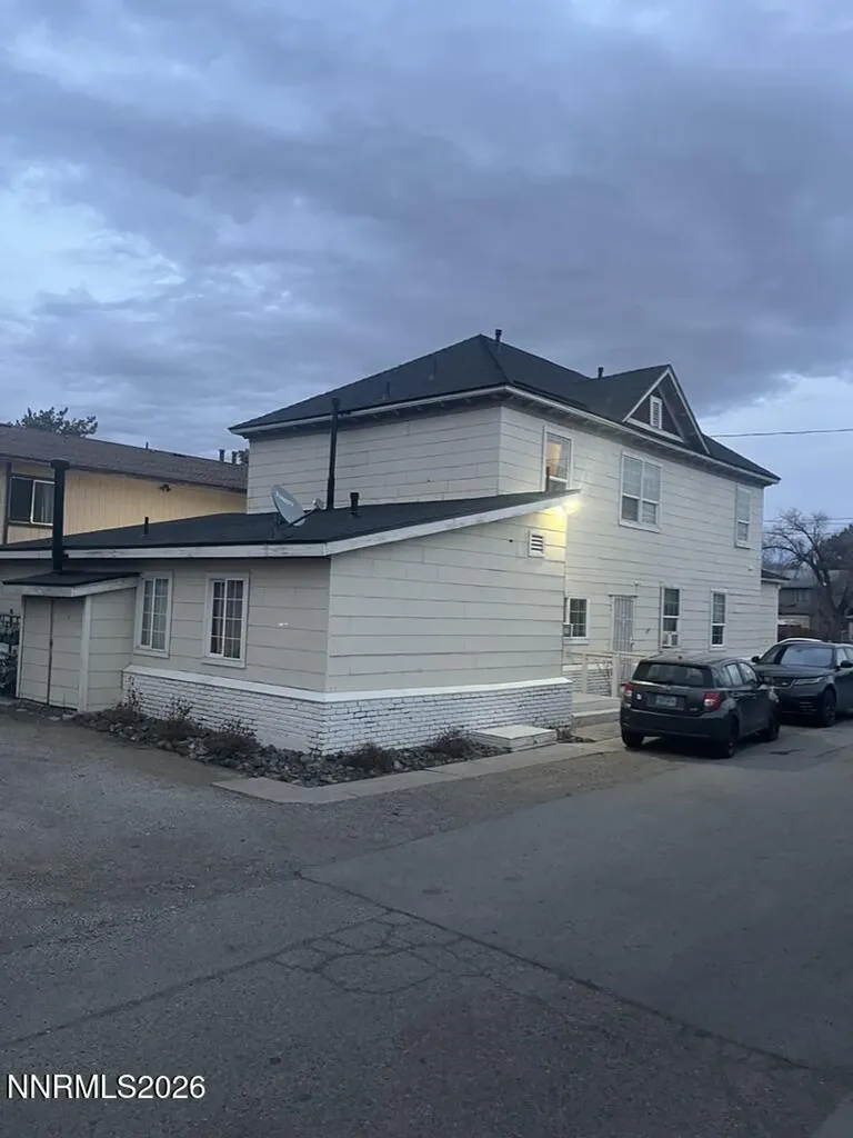 221 4th Sparks NV 89431