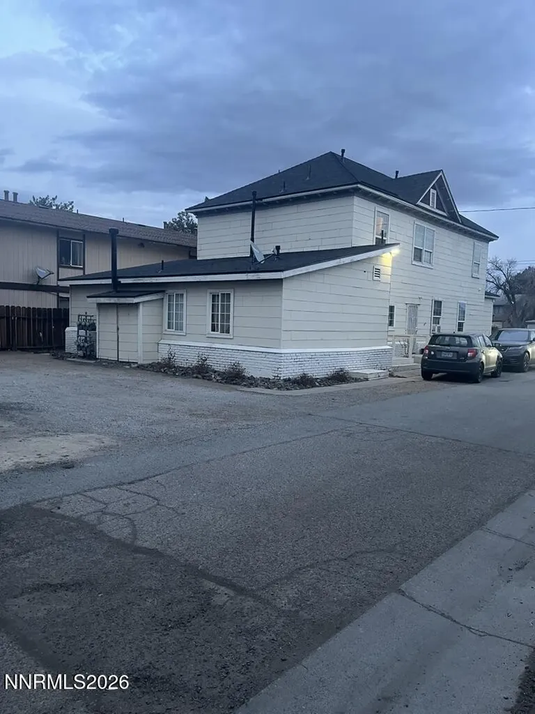221 4th Sparks NV 89431
