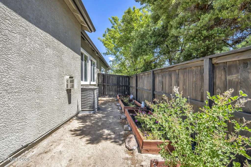 1690 Emerald Bay Reno NV 89521