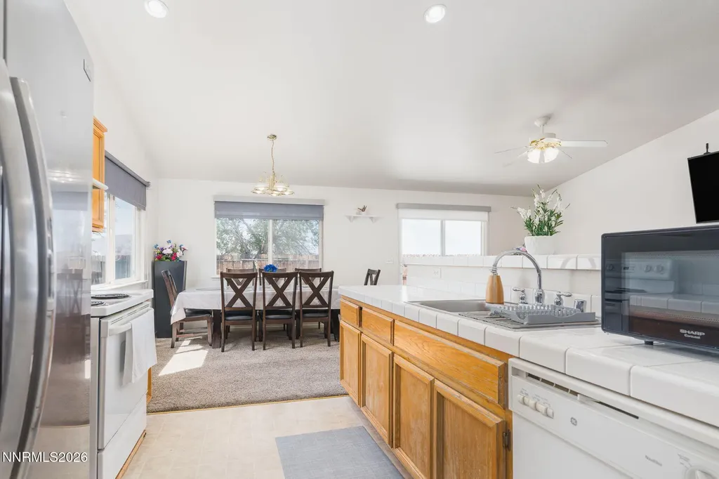 254 Emigrant Fernley NV 89408