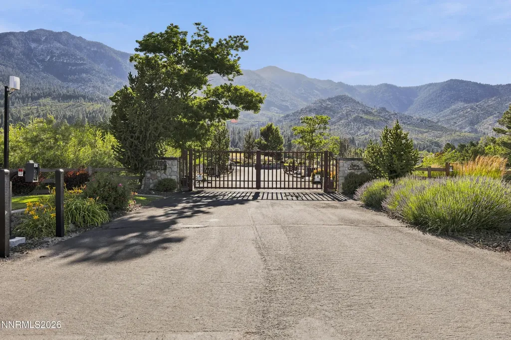 281 Sierra Country Gardnerville NV 89460