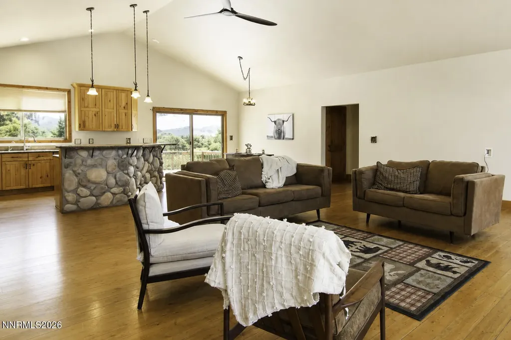2000 Lousetown Reno NV 89521