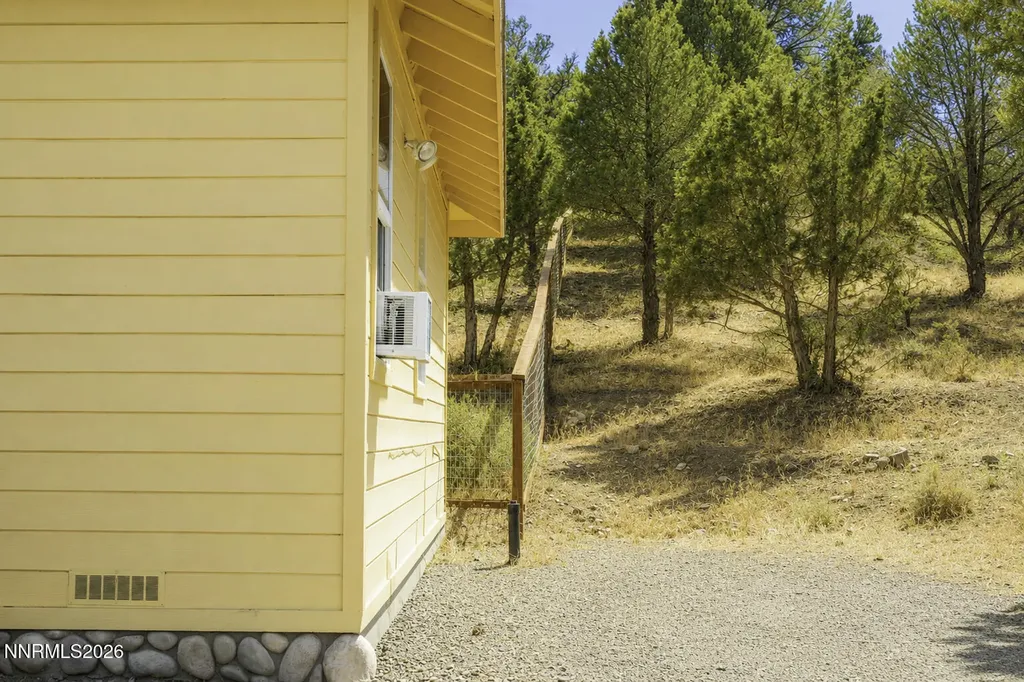 2000 Lousetown Reno NV 89521