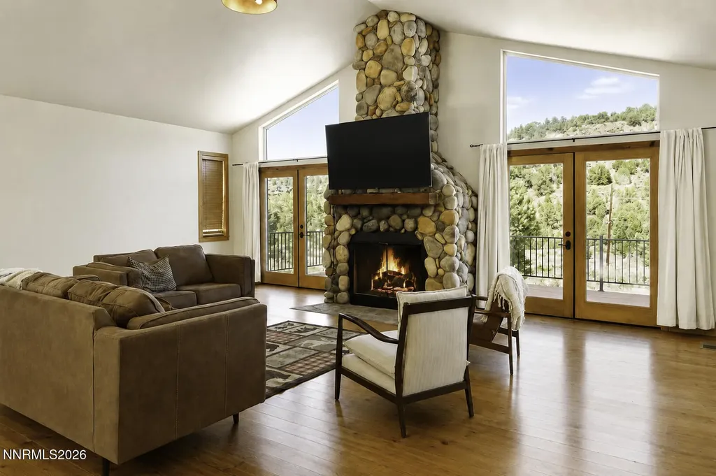 2000 Lousetown Reno NV 89521