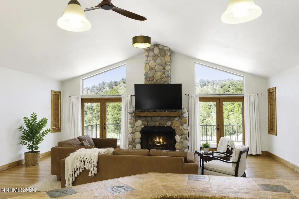 2000 Lousetown Reno NV 89521