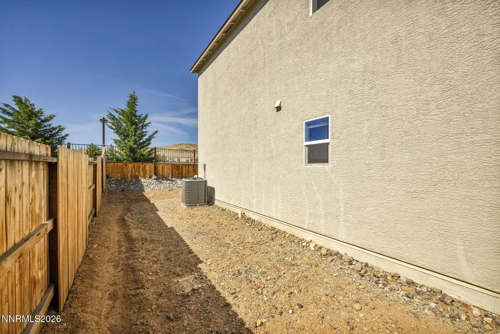 8918 Wolf Moon Reno NV 89506