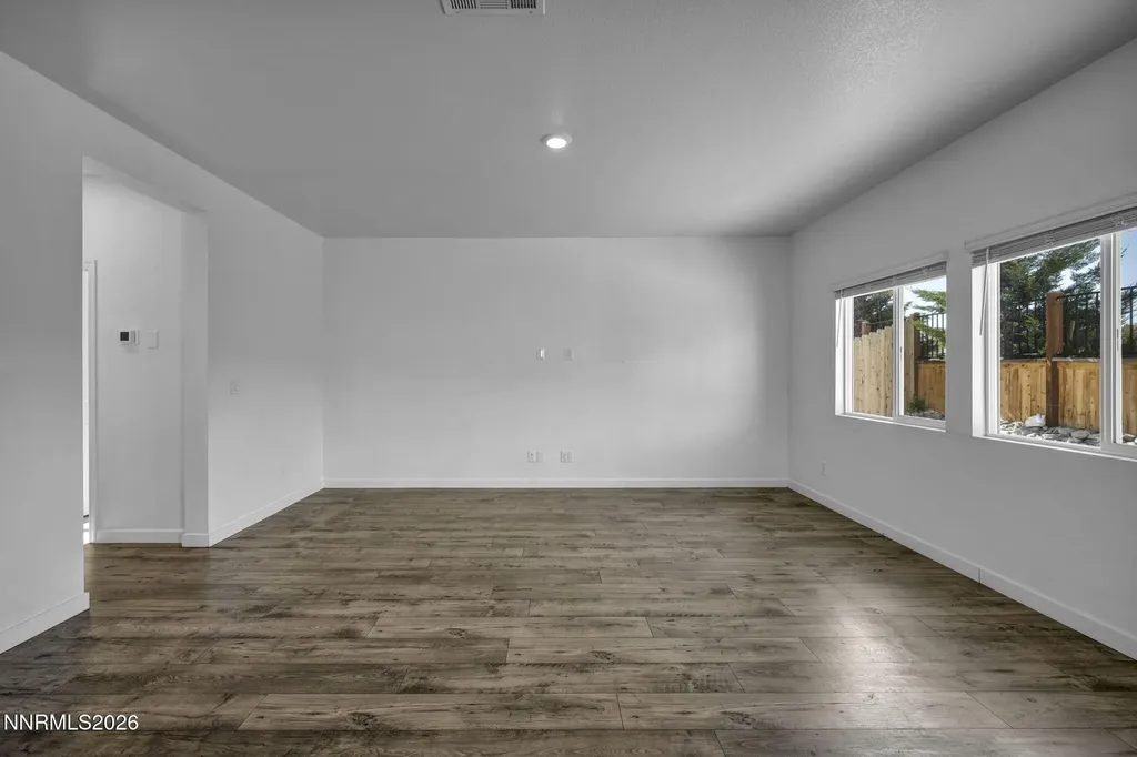 8918 Wolf Moon Reno NV 89506