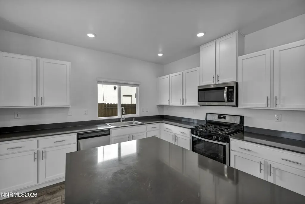 8918 Wolf Moon Reno NV 89506