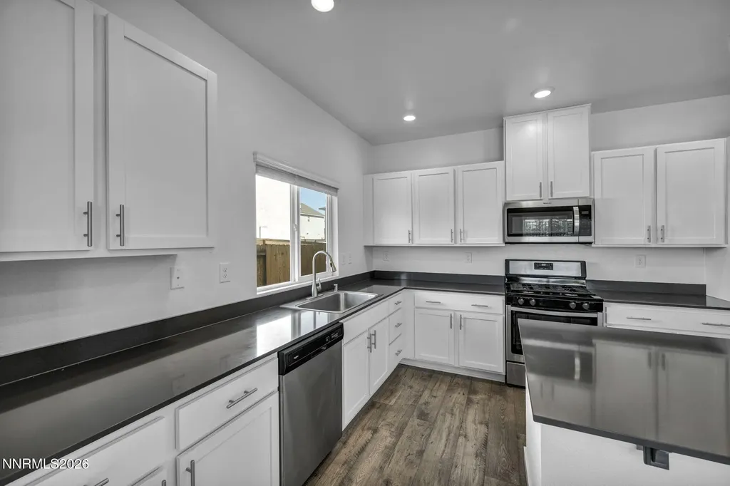 8918 Wolf Moon Reno NV 89506
