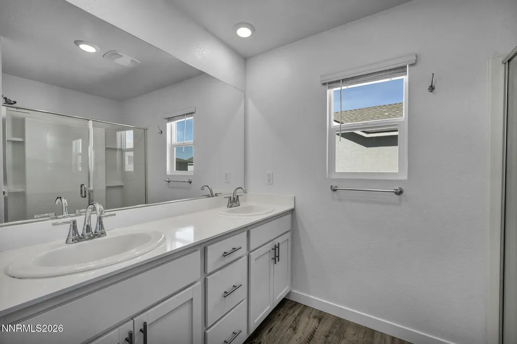 8918 Wolf Moon Reno NV 89506
