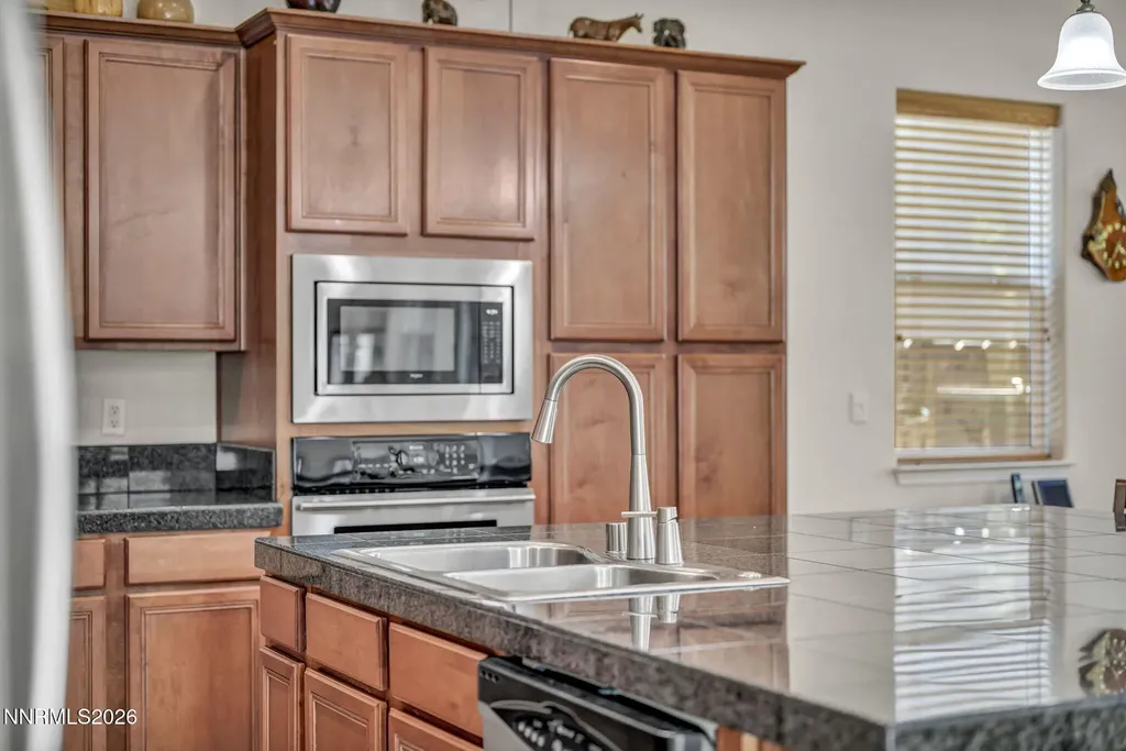 1753 Bella Casa Minden NV 89423
