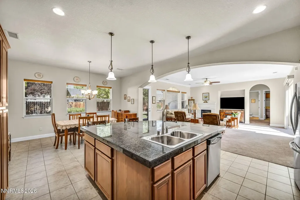 1753 Bella Casa Minden NV 89423