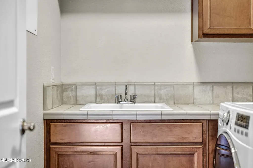 1753 Bella Casa Minden NV 89423