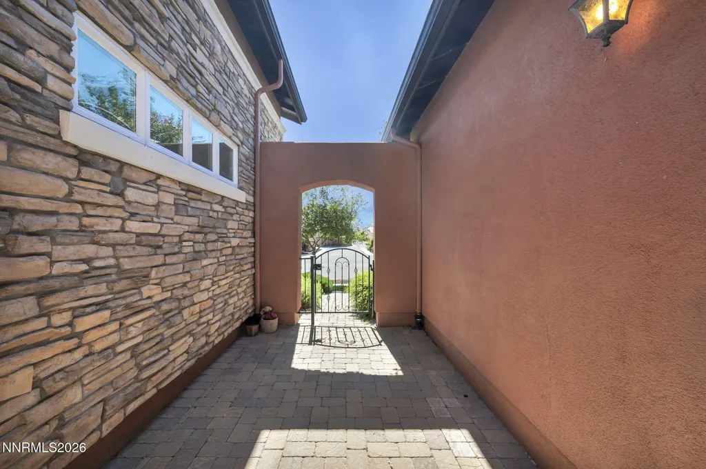 1753 Bella Casa Minden NV 89423