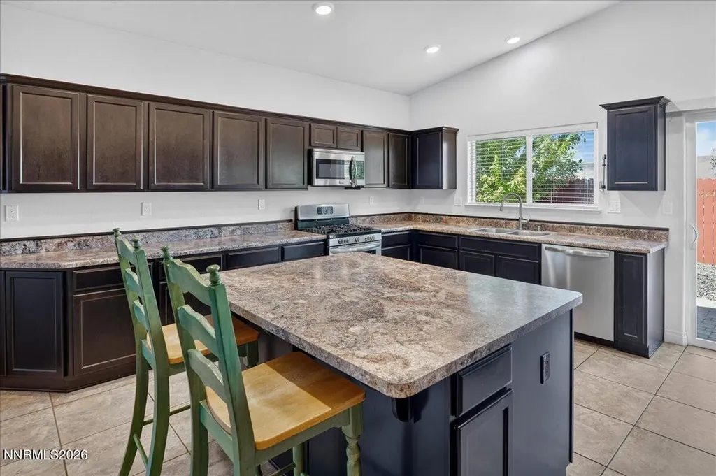 18223 Kodiak Bear Reno NV 89508